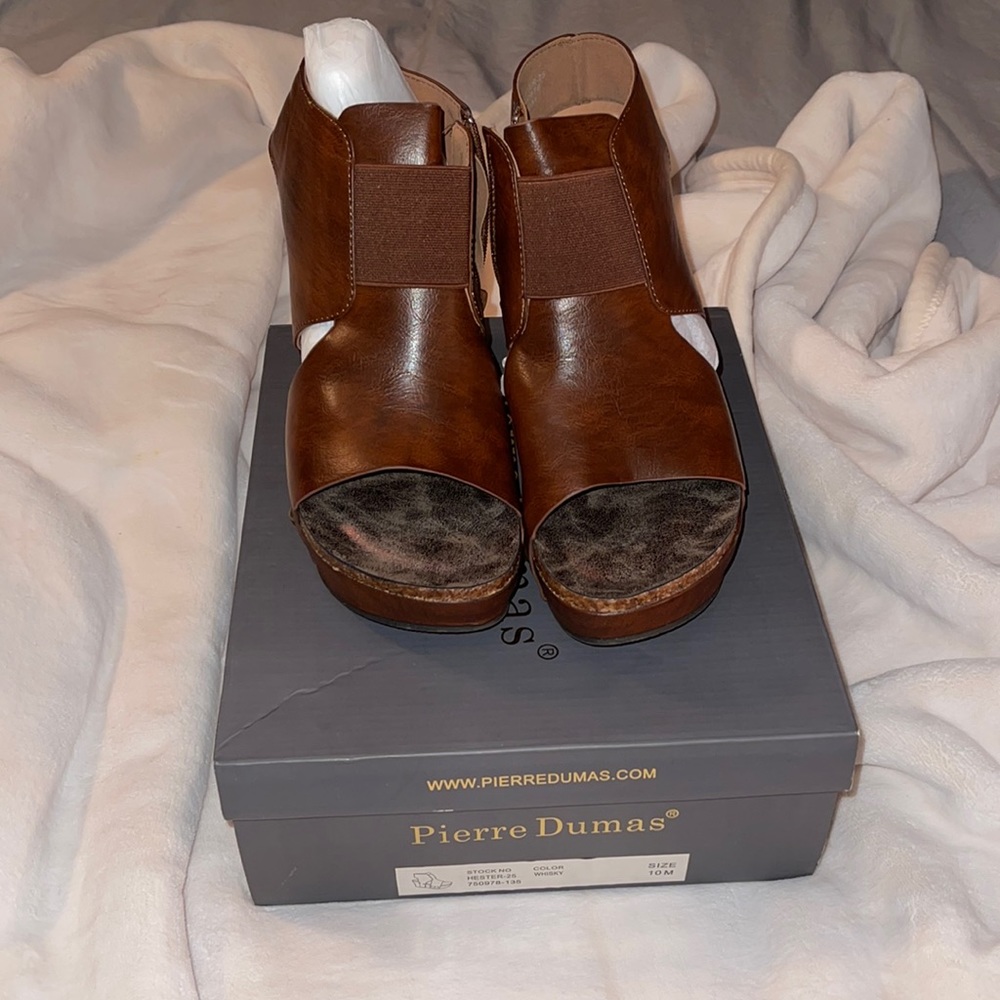 Pierre dumas wedges